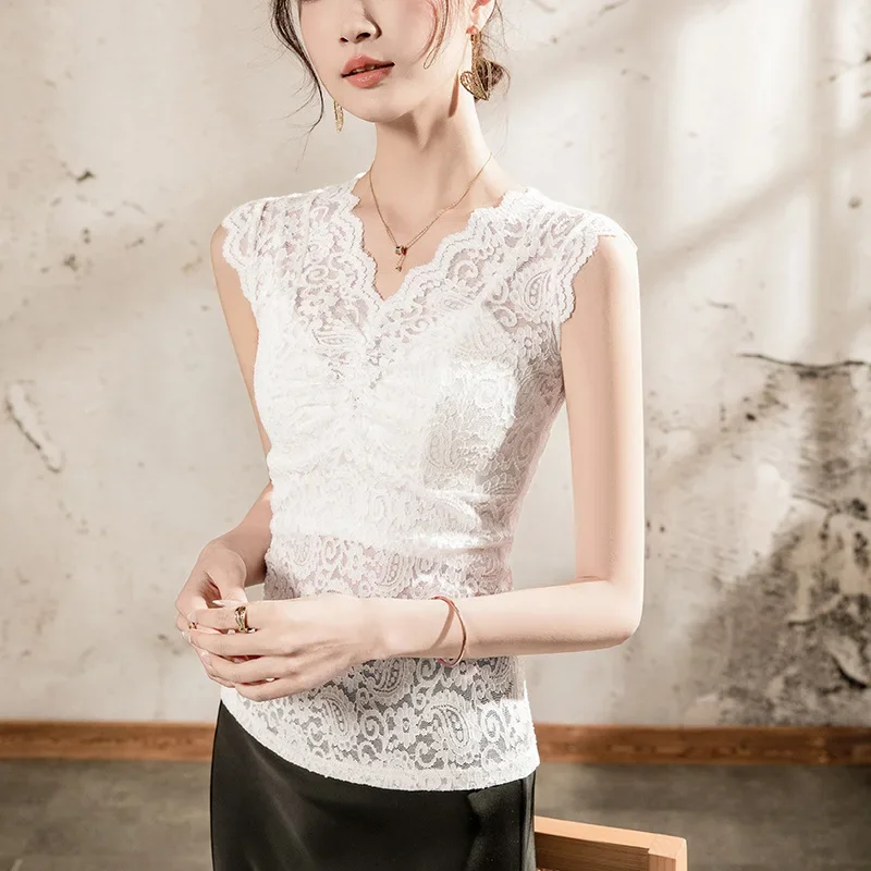 

Chainlink Cut-out V-neck Lace Vest Women's Sleeveless 2025 Spring/summer New Slim Cover Sleeve Sexy See-through Top Y2K