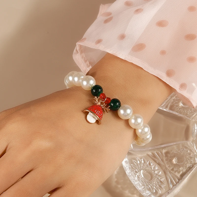 Modisches handgefertigtes Perlenarmband für Damen, Weihnachtsbaum-, Hirsch- und Glockenanhänger, Armband für Mädchen, Freundschaft, Party, Festival, Schmuck, Geschenke – Detail 10