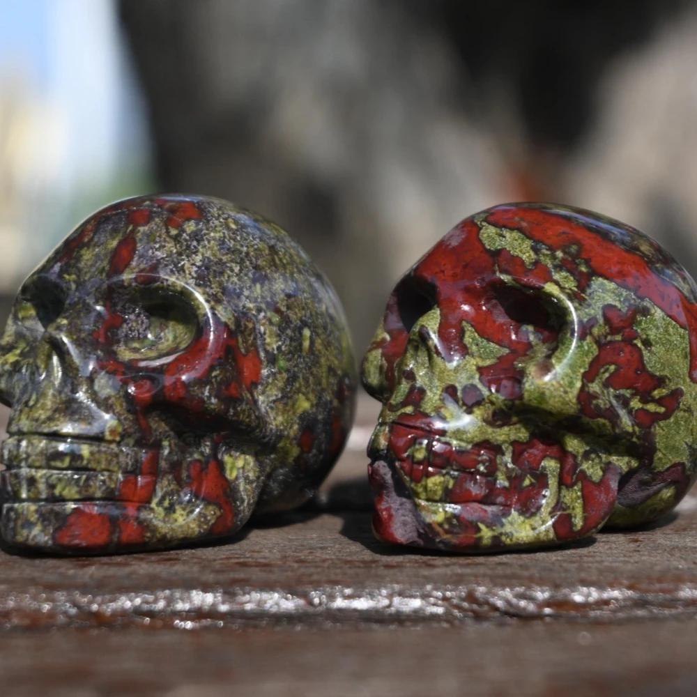 1pc Dragon Bloodstone Crystal Skull Statue - for Home Office, Bar, for Valentine's Day Gifts & Holiday Decor