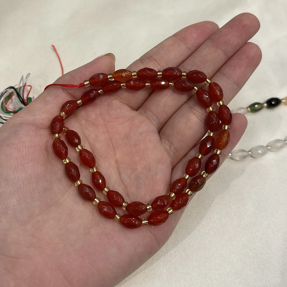 DIY-Achatperlen, natürliche, facettierte Perlen, 5 x 9 mm, zum Basteln von Schmuck, DIY-Halsketten, Armbändern, Ketten und Ohrringen. – Detail 4