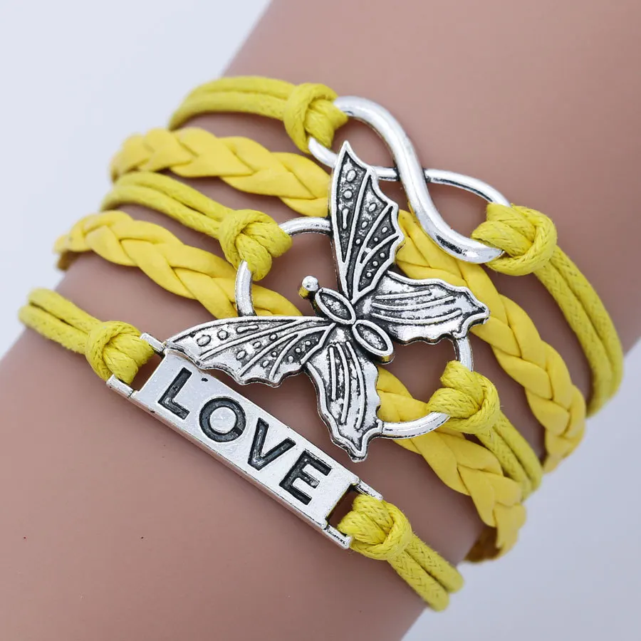 Acessório: Borboleta Multicolorida tecida à mão e pulseira multicamadas com placa "LOVE"