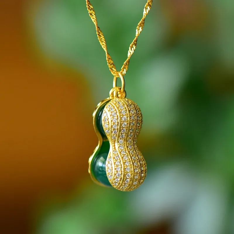 

Exquisite Copper Inlaid Chalcedony Green Ruyi Simple and Versatile Pendant
