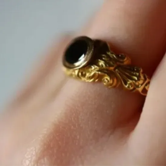 Retro Personalized Ring Ornaments Vintage Antique Can Open Zircon Ring Creative Fun