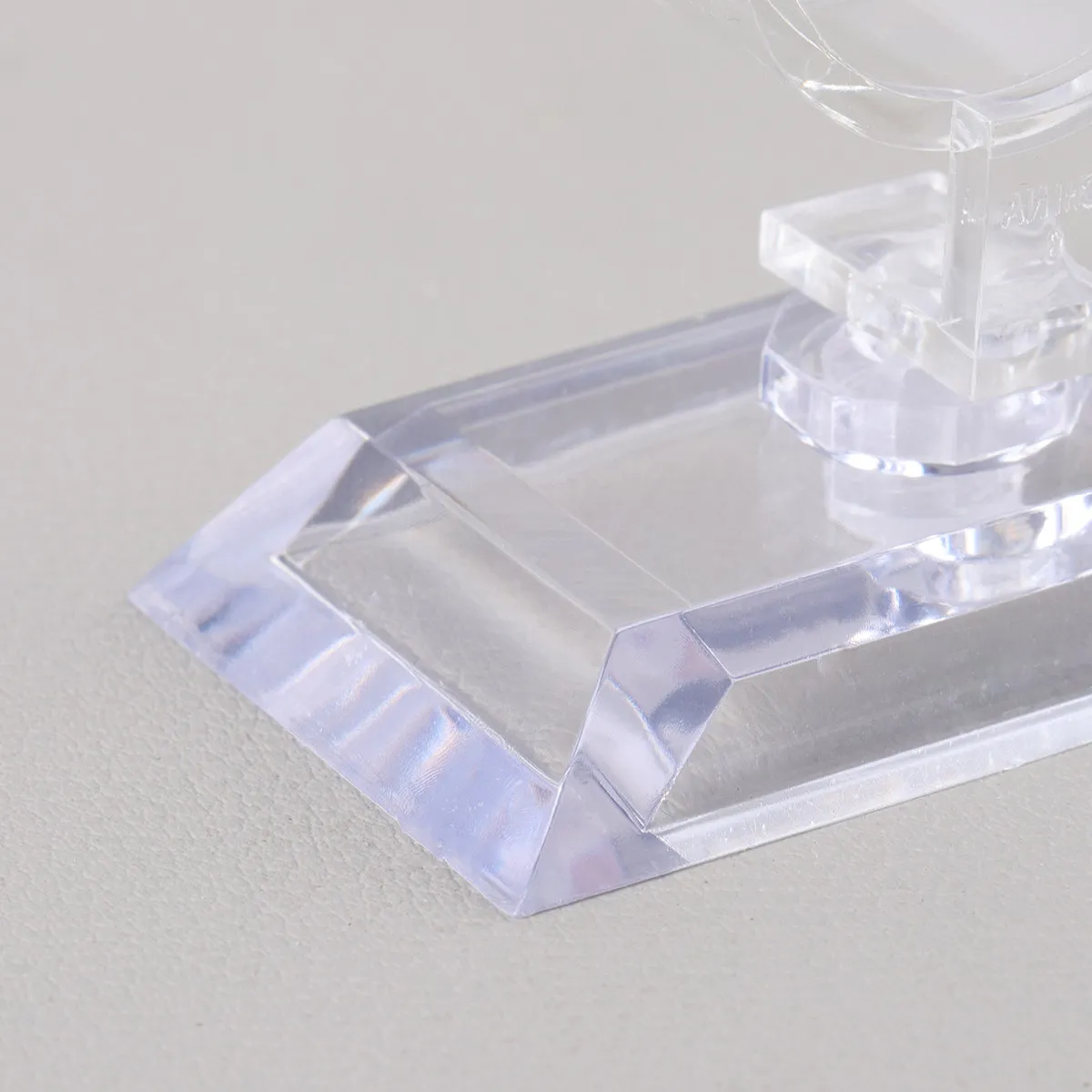 

Clear Acrylic Watch Display Stand Rack Holder for Jewelry Shop Elegant Compact Watch Bracelets Organizer Display