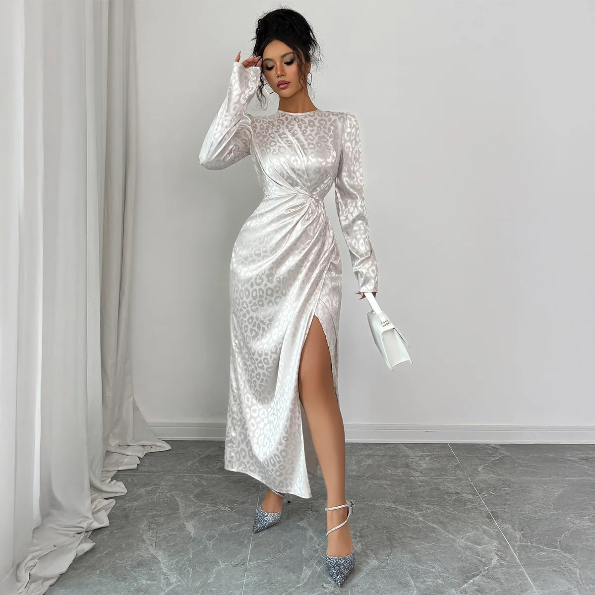 Vestido Longo E de Manga Longa F, Versátil e Moderno, Estilo Qipao de Cintura Alta, Vestido sso para Outono/...