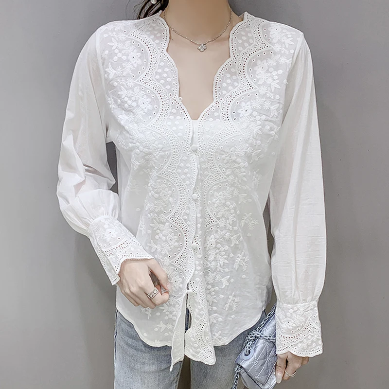 Women Embroidered Elegant White Lace Blouse V-neck Vintage Woman Shirt Wavy Cut Long Sleeve Office Lady Tops Blusas 17381