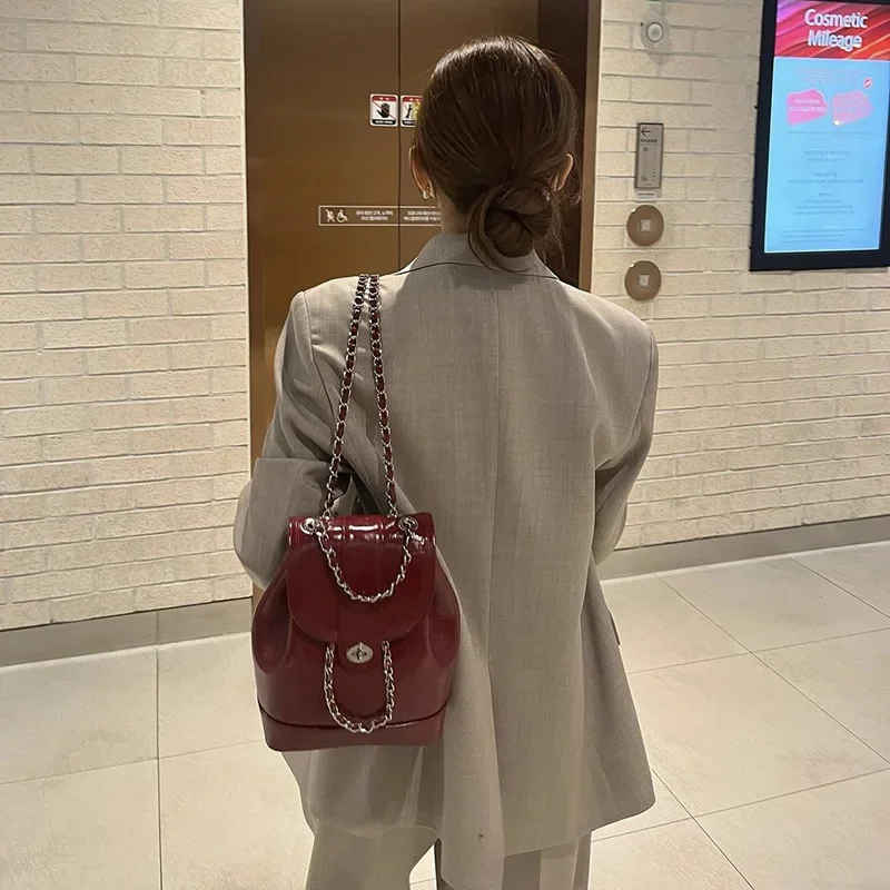 School backpacks 2024 new Korea niche mini fragrance chain shoulder bag female student wax leather shoulder bag  bags for women