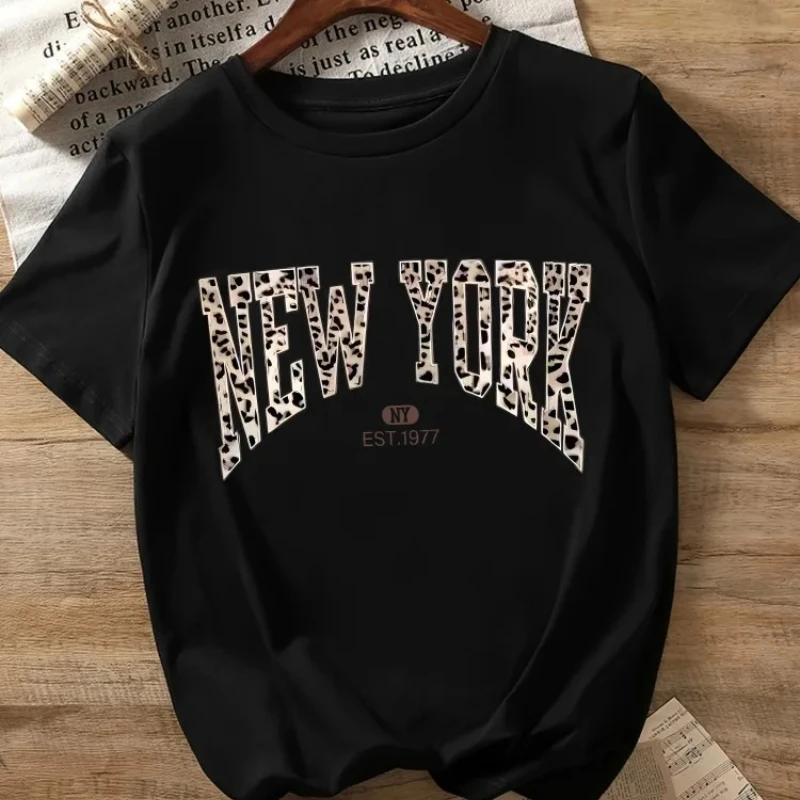 T-shirt girocollo a maniche corte casual da donna con motivo leopardato stampato New York, top versatile per quattro stagioni