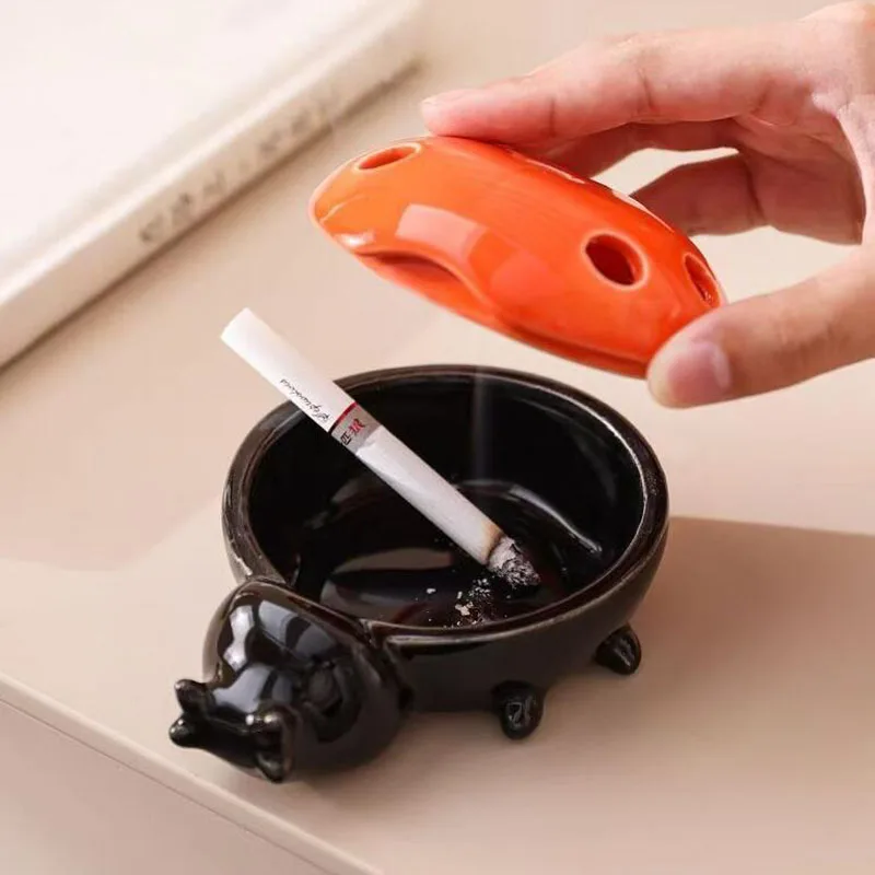 Creative Ceramic Coccinella Septempunctata Design Ashtray Smoking Holder Cigarettes Accessories Ash Tray Office Home Decoration