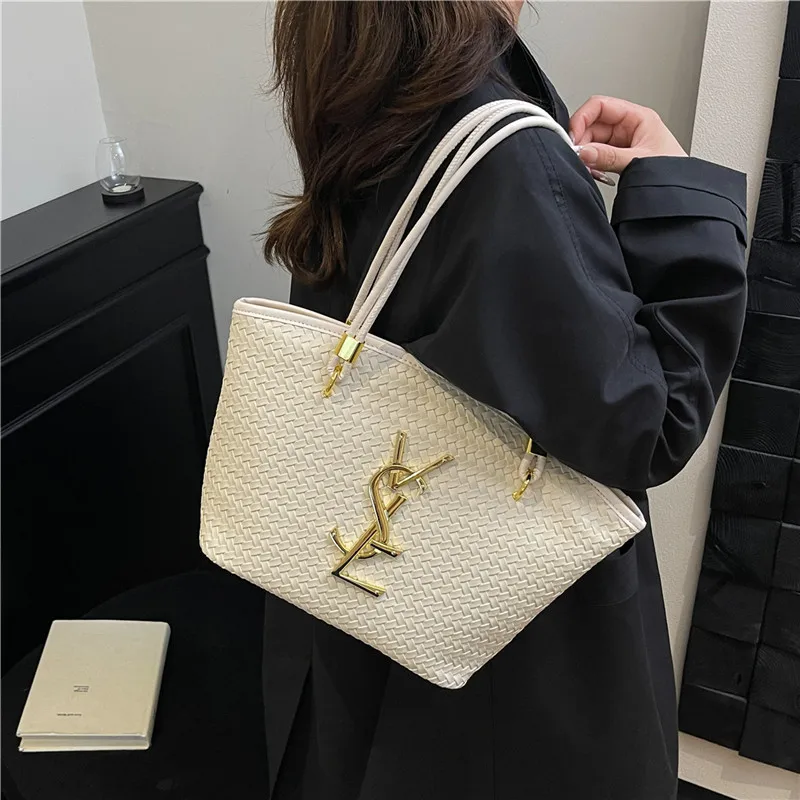 

New Popular Versatile High-end Temperament Women's Bags, Large-capacity Commuting Handbags, Temperament Women's Bags