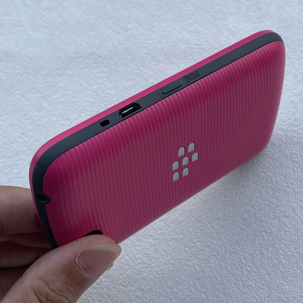 Telefon komórkowy Blackberry 9720 GSM 3G, ekran 2.8 cala, aparat 5MP, WiFi, oryginalny, odblokowany smartfon z klawiaturą QWERTY, wyprodukowany w 2013 roku.