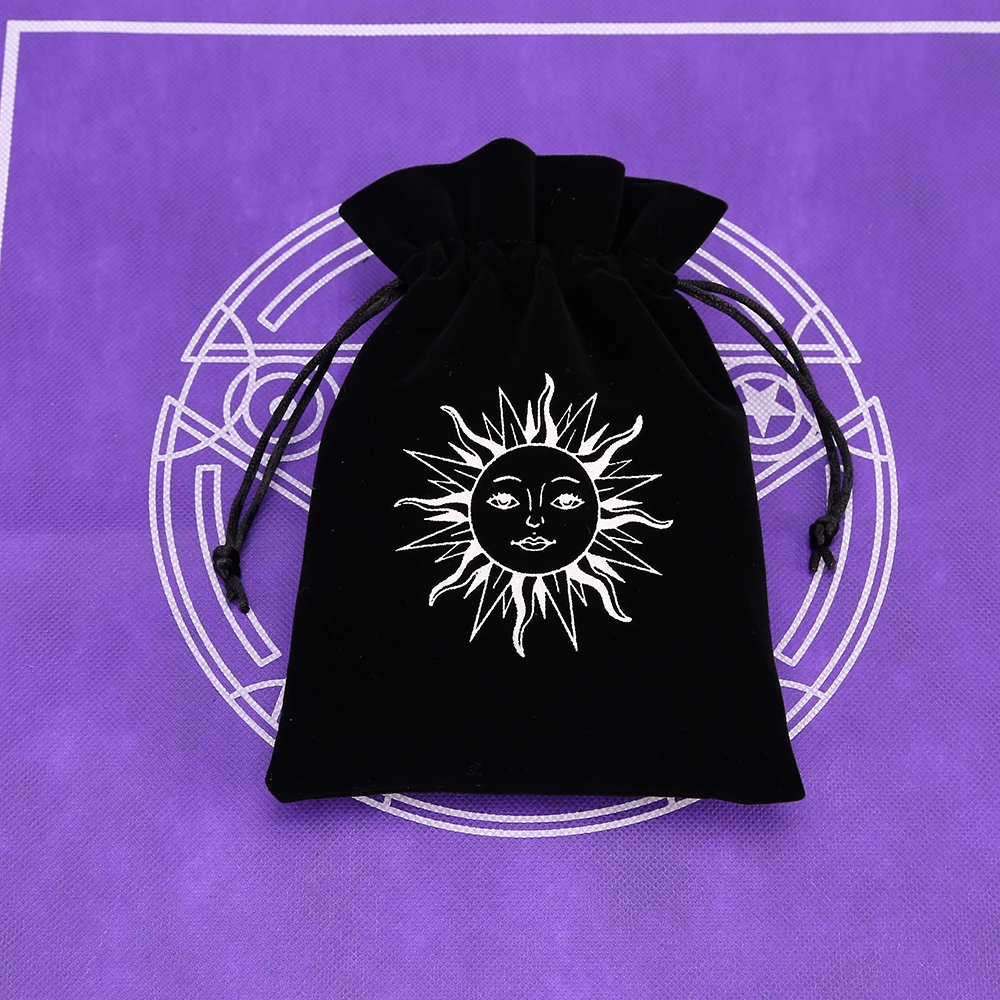 1 stücke Schwarz Samt Tarot Lagerung Tasche Mini Kordelzug Paket Hexe Wahrsagerei Kristall Tasche Tasche Würfel Halter Brettspiel Gold – Detail 15