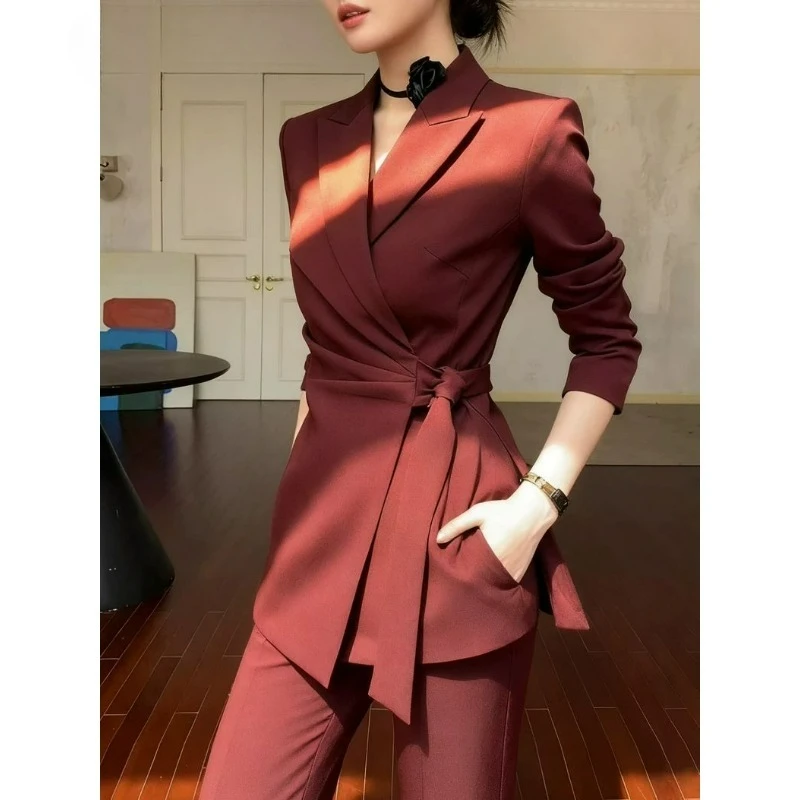 A Complete Set of Red-themed Suits Including  Professional Suit Jacket and Trousers Fashionable Simple and Elegant Women's Wear