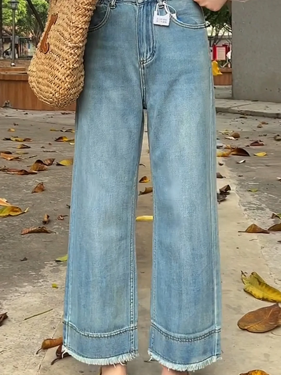 Light Wash Straight Leg Jeans Women's New plus Size Loose Wide Leg Pants High Waist Denim Skinnifying Nine Points