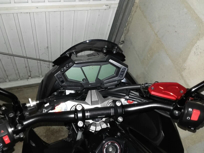 Copertura del tappo del serbatoio del liquido del freno anteriore della moto per Kawasaki Z800 2013 2014 2015 ER6N ER6F Ninja VERSYS 2016 tutti gli anni 650 2022 2021