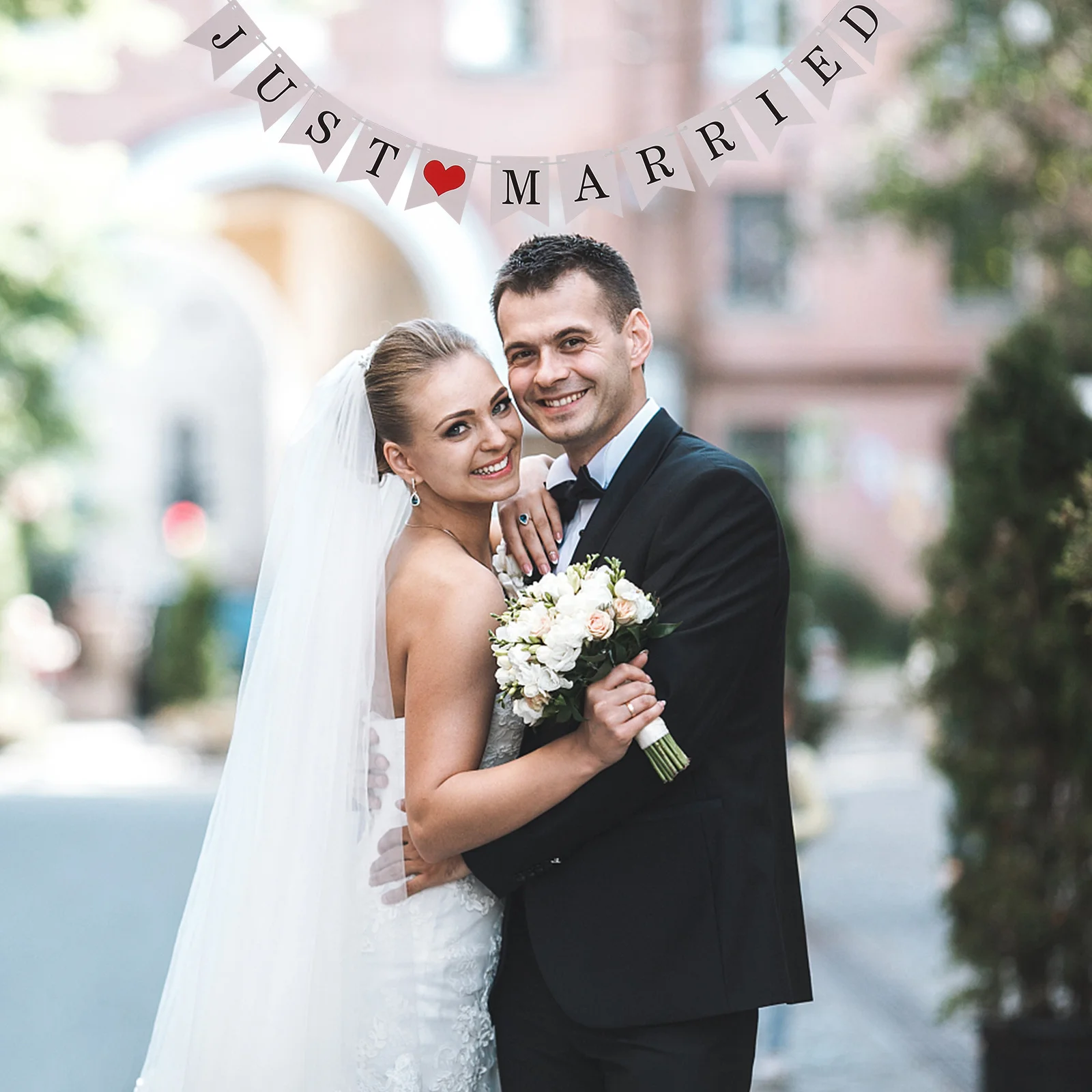 

Wedding Decoration Bunting Black White Pink Just Married Banner Set for Bridal Party Heart Shaped Signs Rope Included