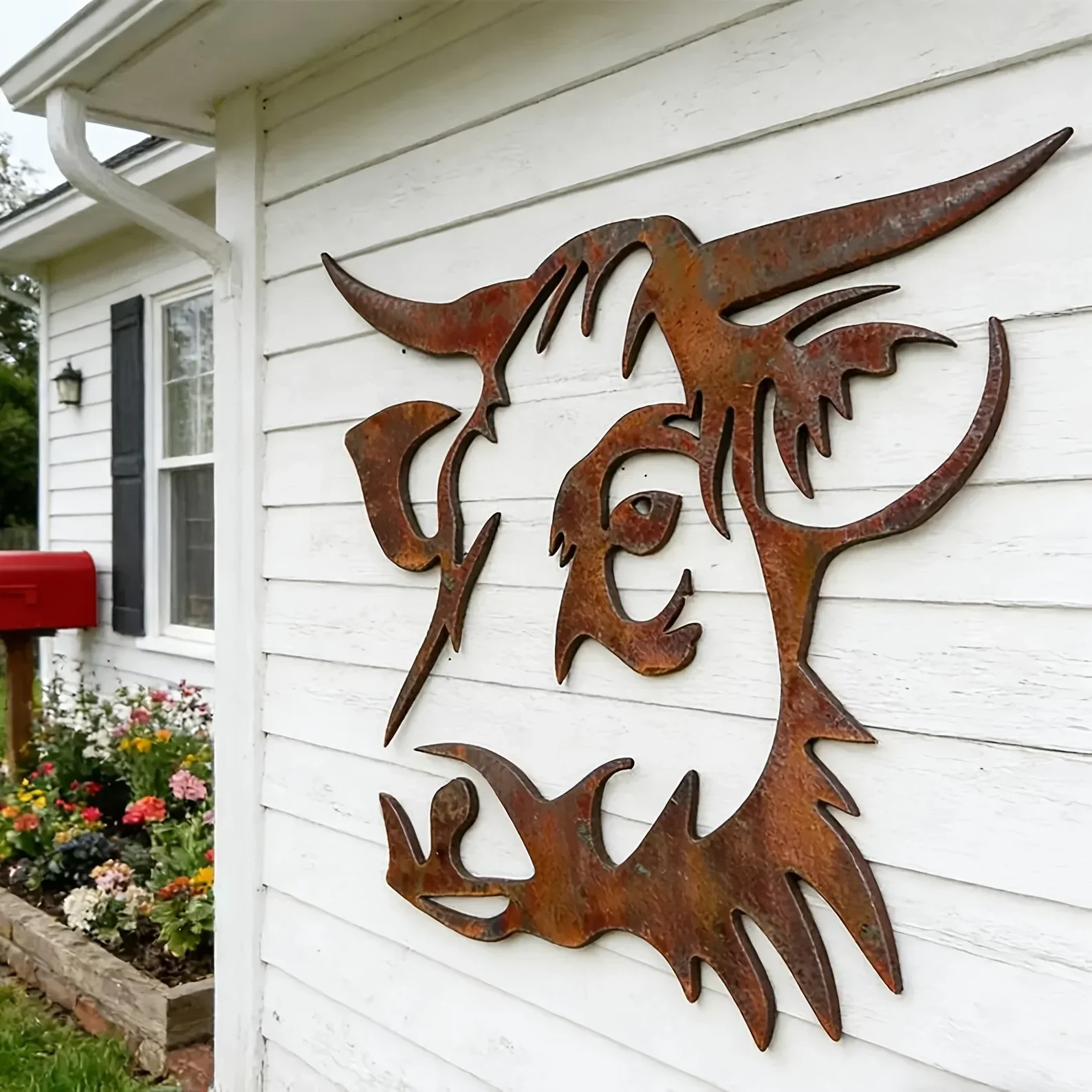 [2D Flat] Natural Rust Highland Cow Head Metal Wall Decor Farm Patio Metal Ornaments Western Style Indoor Outdoor Yard Wall Art