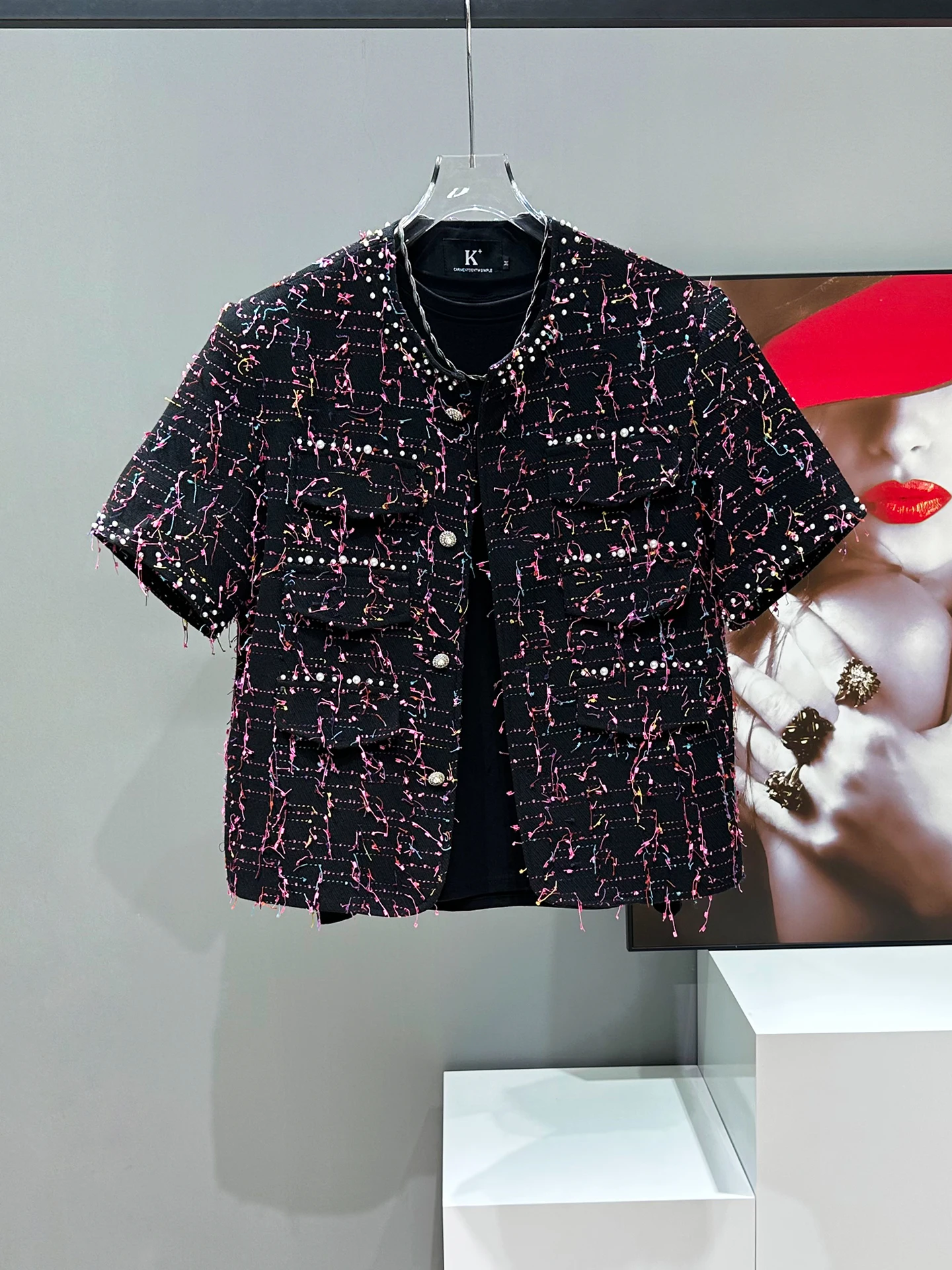 

Оригинальная летняя мужская куртка с бахромой и подплечниками, премиум-класса, модный молодежный топ свободного кроя.