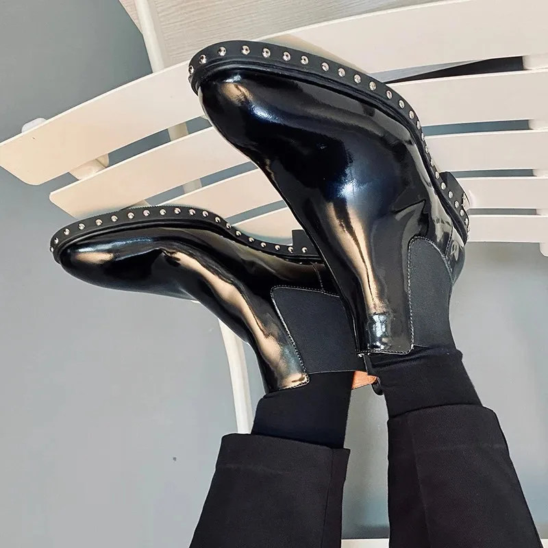 British Fashion Men Shoes Genuine Leather Pointed Toe Chelsea Boots Handmade Rivet Black Business Ankle Boots
