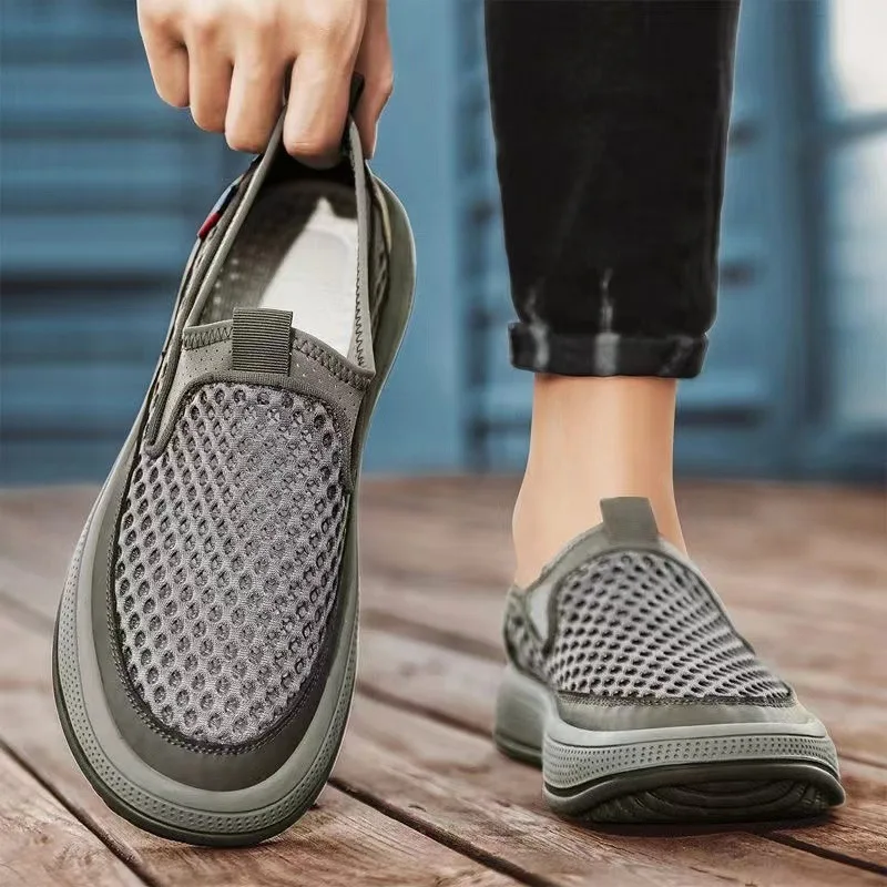 Beijing Men's Cloth Shoes Breathable Soft Bottom Work Shoes Summer 2026 New Style Casual Hollow out Design Rotating Buckle