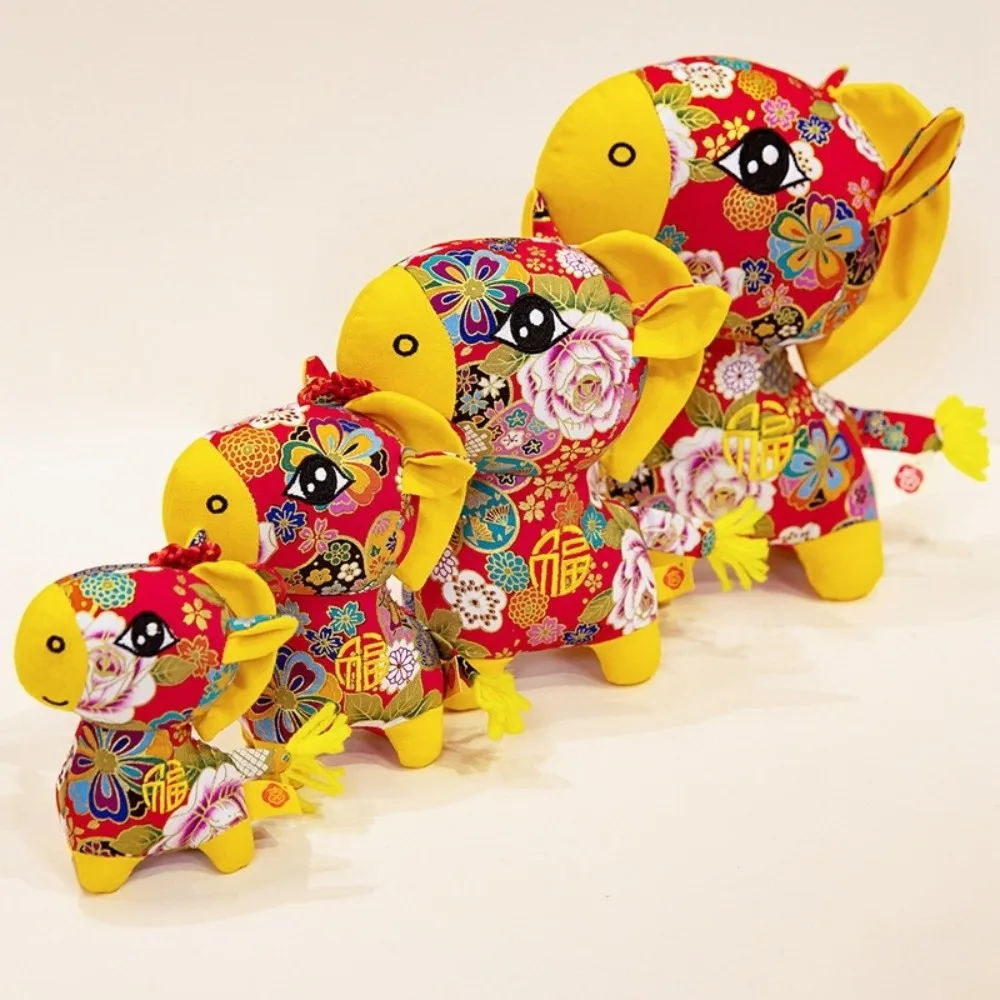 Maskotka koń w stylu chińskim, pluszak, miękki konik z bawełny PP, pluszowy konik z kreskówki, puszysty chiński koń, Rok Konia