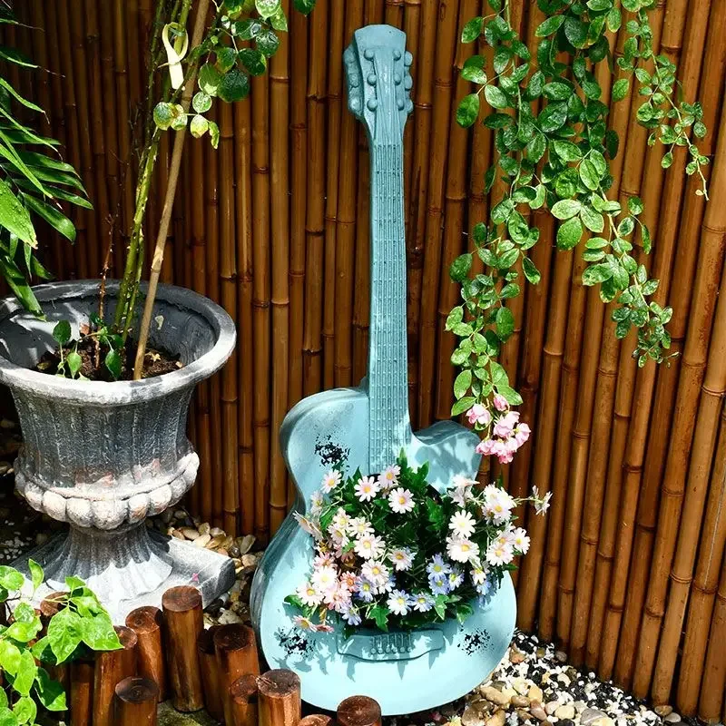 Outdoor balcony garden decoration creative store entrance arrangement guitar flower pot retro old piano garden landscape ornamen
