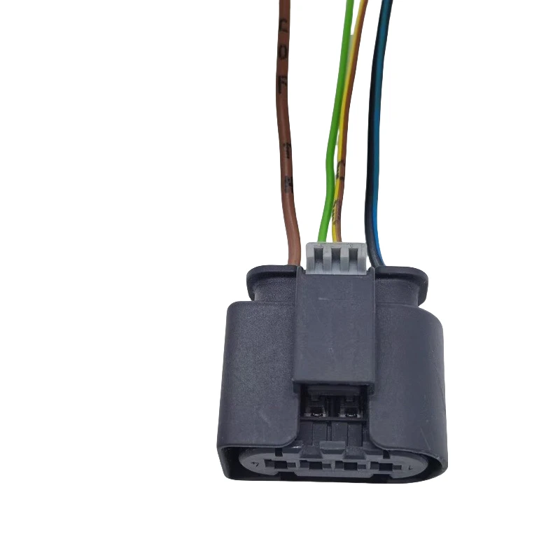 Plug for ignition coil of  for benz high voltage pack wire harness plug code A0025457026 4P wire harness plug 1pc