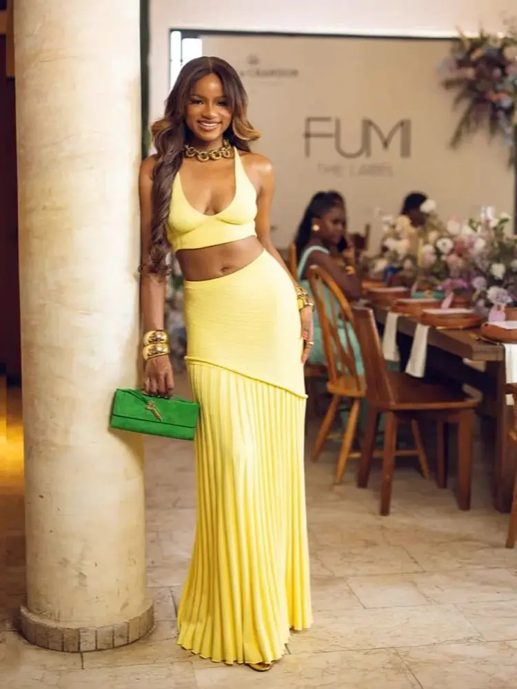 

New Women's Sleeveless Square Neck Fashion Temperament Diamond Encrusted Celebrity Style Backless Long Skirt Set With Back Slit