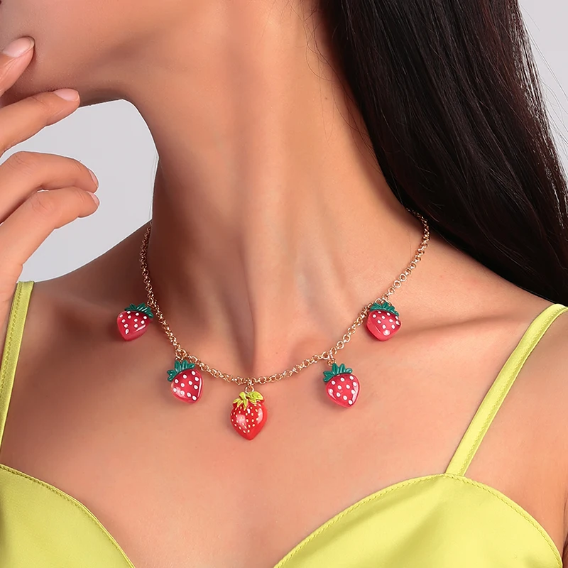Mode Erdbeere Anhänger Halskette für Frauen Einfache Kette Obst Halskette Mädchen Party Urlaub Schmuck Geschenke – Detail 2