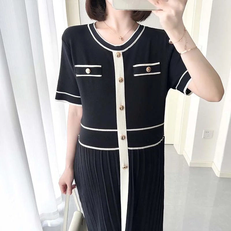 Chic Knitted Women's Round Neck Single Button Loose Slimming Split Colorblock Midi Dress For Casual Office Party Fall Elegant