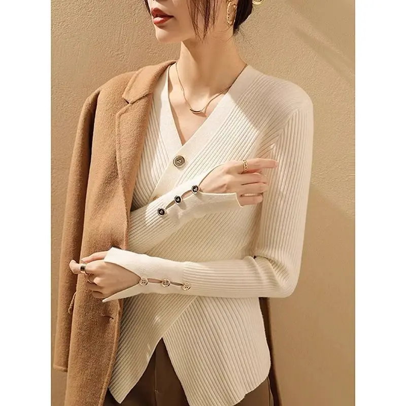 2023 New Autumn/Winter Fashion Simple Commuting V-neck Panel Button Long Sleeve Slim Fit Irregular Cross Women's Knitted Sweater