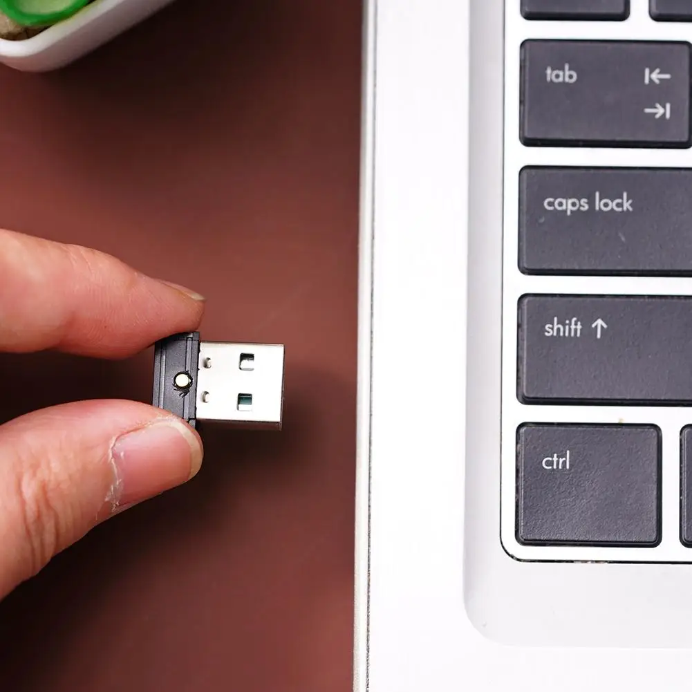 Ratón Jiggler USB Shaker ratón indetectable simular ratones sin controlador mantiene la computadora PC portátil despierto ratón inteligente Slent Mover