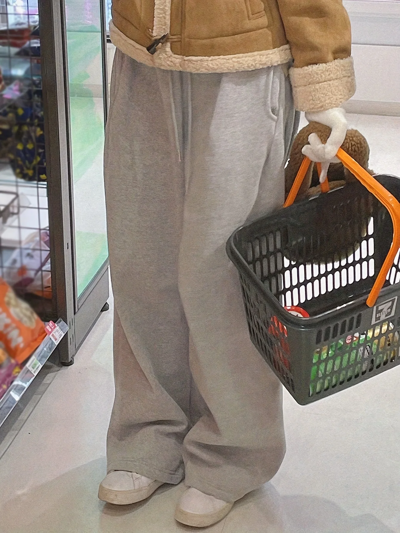 Lässige Damen-Jogginghose mit geradem Bein und Taschen, einfarbig, grau, Kordelzug an der Taille, bequem, stilvoll für Freizeitkleidung