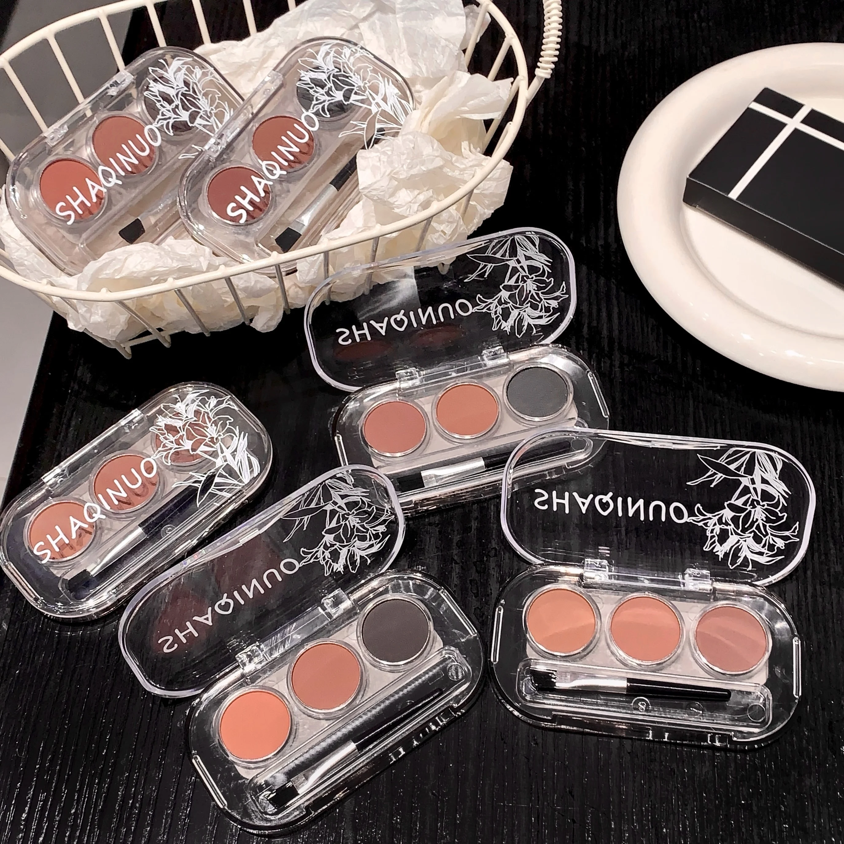 SHAQINUO Pó de sobrancelha de 3 cores, à prova d'água, à prova de suor, de longa duração com pincel incluído, à prova de manchas e acabamento natural