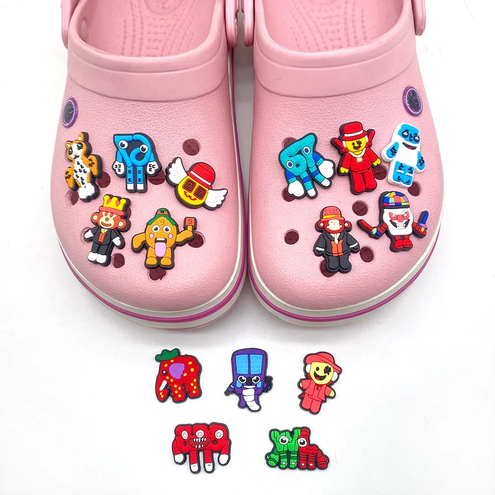 15-100 Pièces Breloques de Chaussures en PVC à l'effigie de Personnages de Dessins Animés Populaires pour Enfants, Idéales pour Cadeau d'Anniversaire