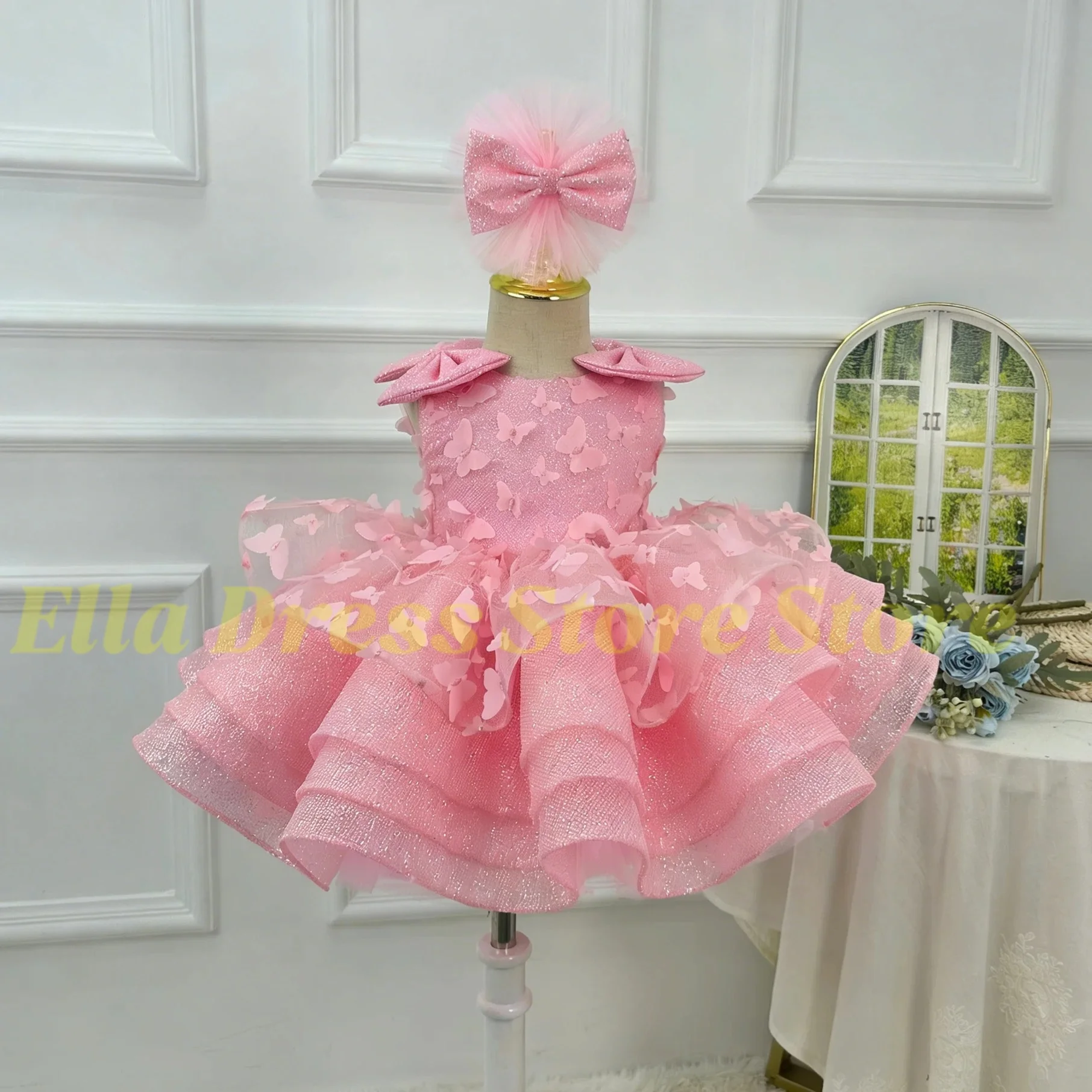 Maßgeschneidertes Großhandels-Blumenmädchenkleid für Hochzeiten, Applikationen, Schleife, ärmellos, hohe Taille, knielang, Geburtstags- und Erstkommunionkleid – Detail 4