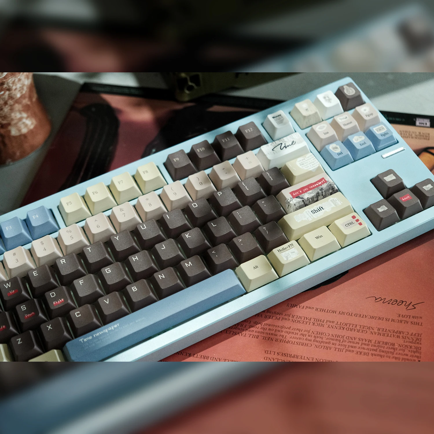 Time Newspaper Retro Dark Brown Keycaps 137Keys Chery Pbt Keycaps With Vintage Feel For Mx Switch And Includes The 