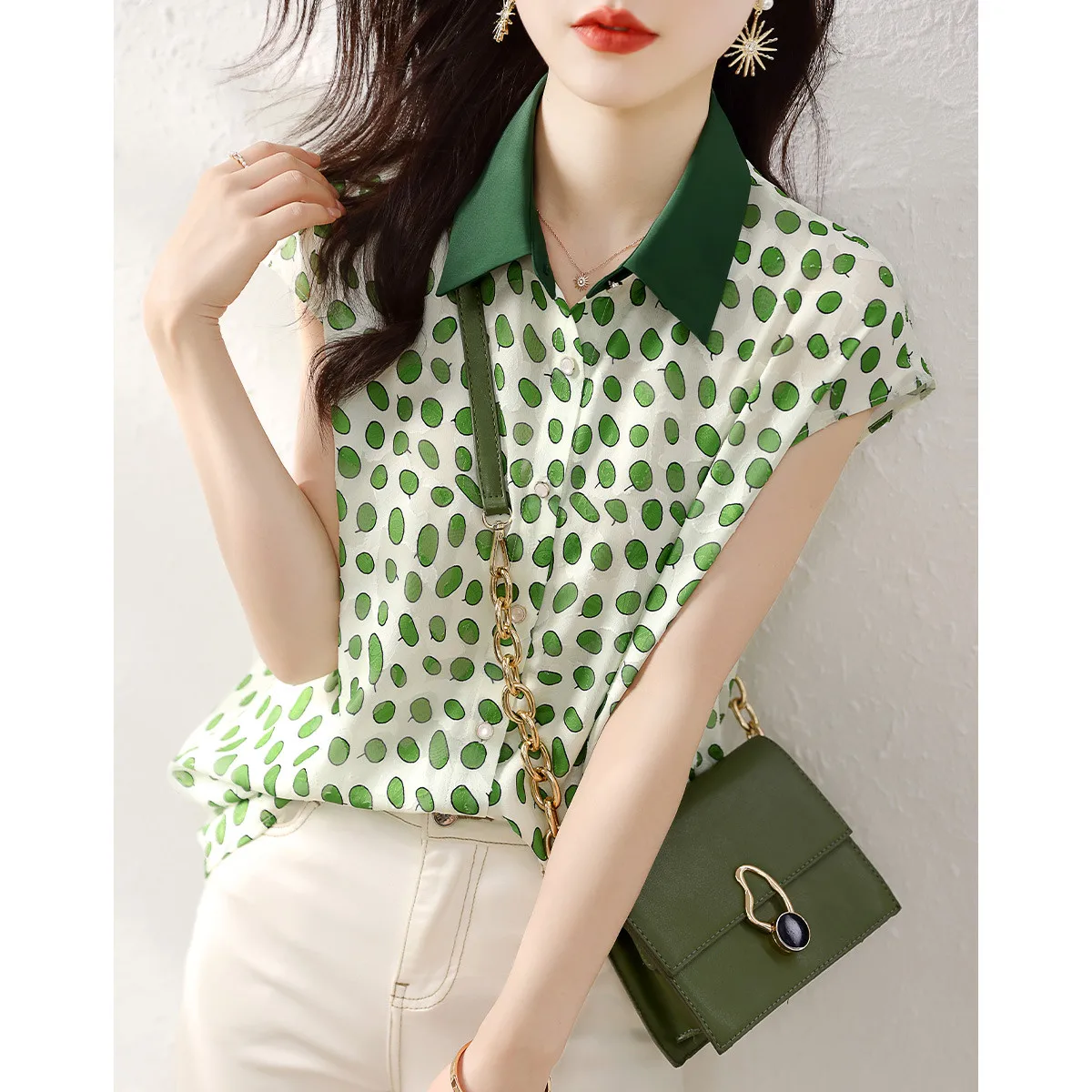 

Fresh Summer Shirt 2024 Summer New Commuter Versatile Polka Dot Top Short-sleeved Turn-down Collar Shirt