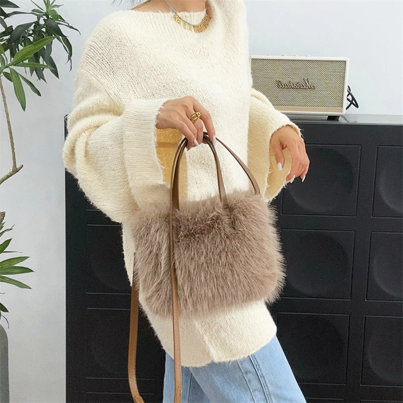 Luxury Faux Fur Ladies Square Shoulder Bags Winter Fluffy Female Crossbody Bag Soft Furry Plush Women\'s Small Handbags Purse