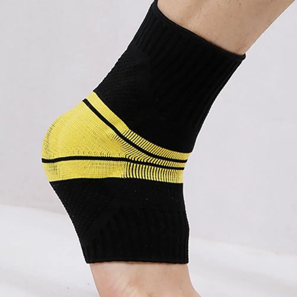 Sports Supplies Sports Ankle Brace Premium Adjustable Compression Ankle Brace for Sports Support for Injury for Active