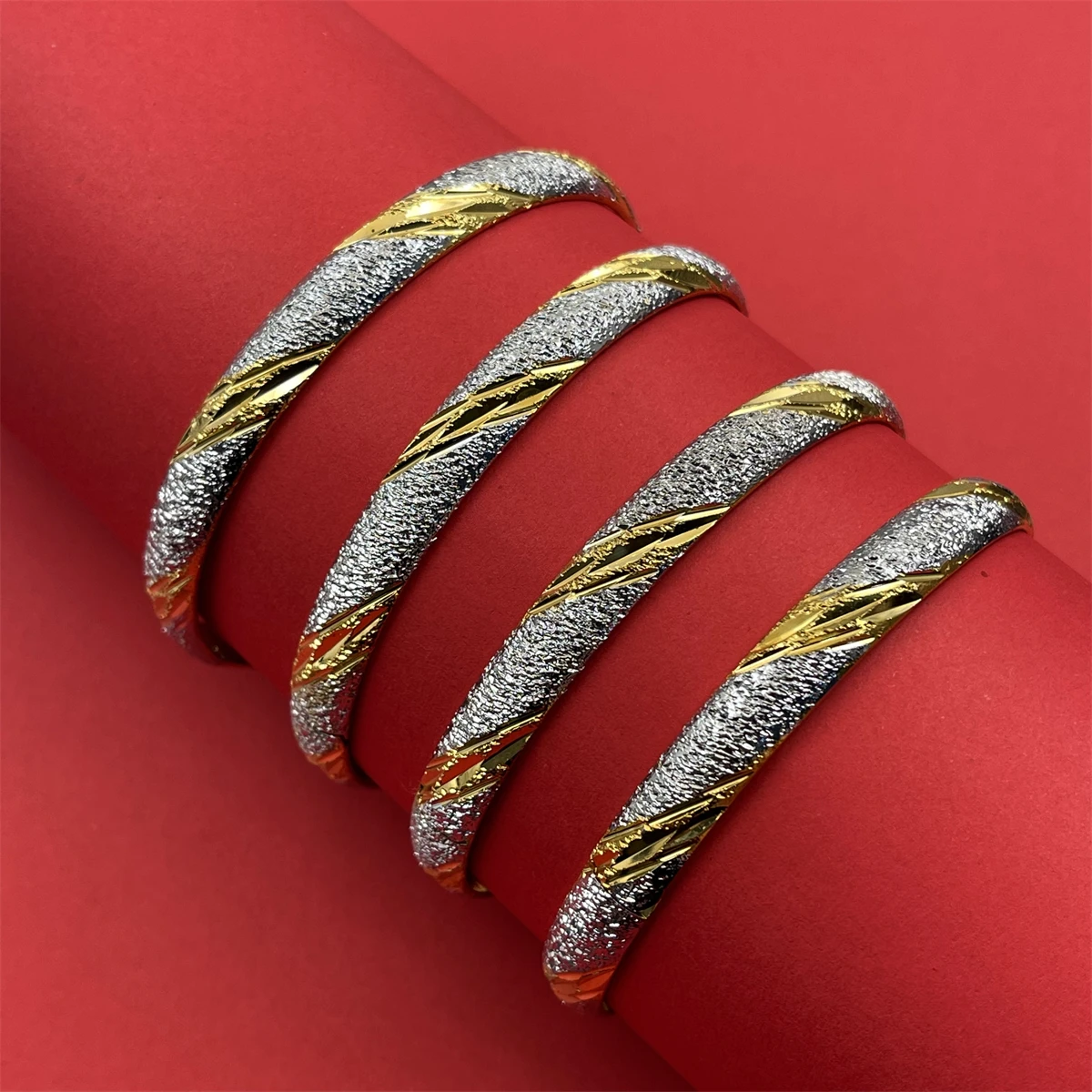 4pcs/lot dual tone meteor patterned gold bracelet with twill frosted buckle gold bracelet versatile accessory