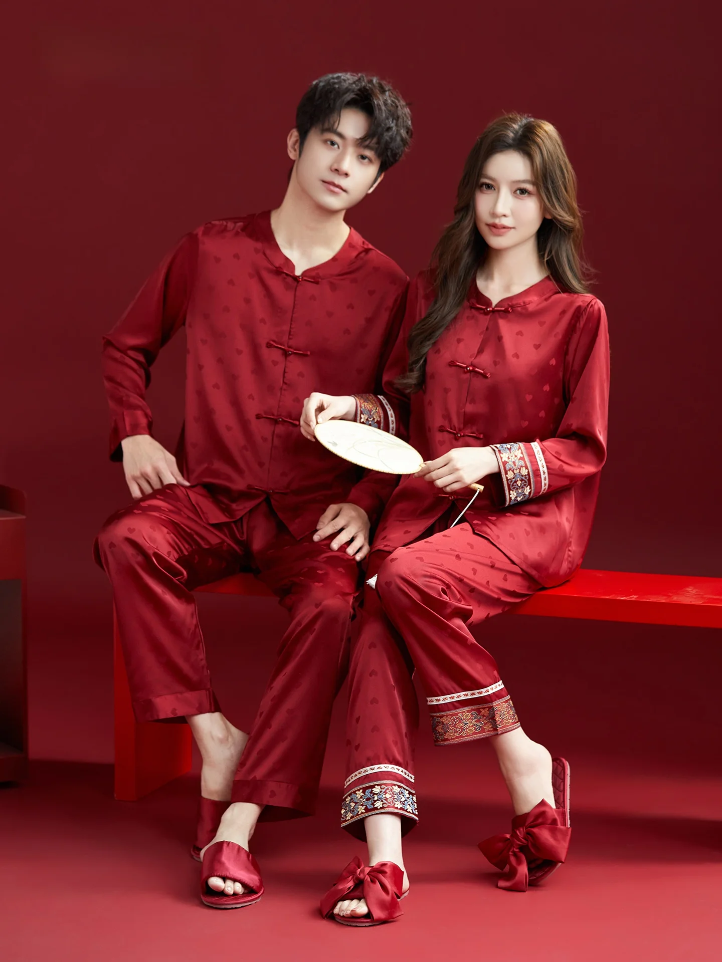 shanghai-story-red-wedding-long-sleeve-ice-silk-embroidered-pajamas-couple-home-clothes-set-new-couple-gift-box-sleepwear