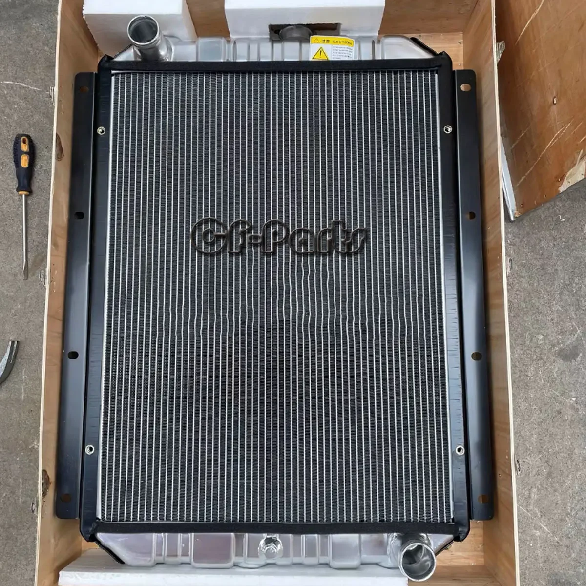 Free Shipping Water Tank Radiator 2452U412S1 For Kobelco Excavator MD140C SK120-3 SK120LC-3