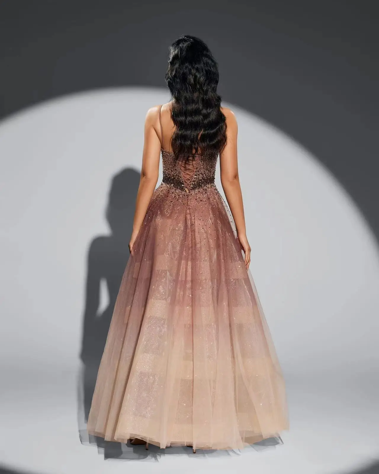 (VERKAUF)Shalimar Zhang Braunes langes Abendkleid Sexy Spaghettiträger Rückenfreie Ballkleider Süße Abschlussfeier Maßgeschneidert