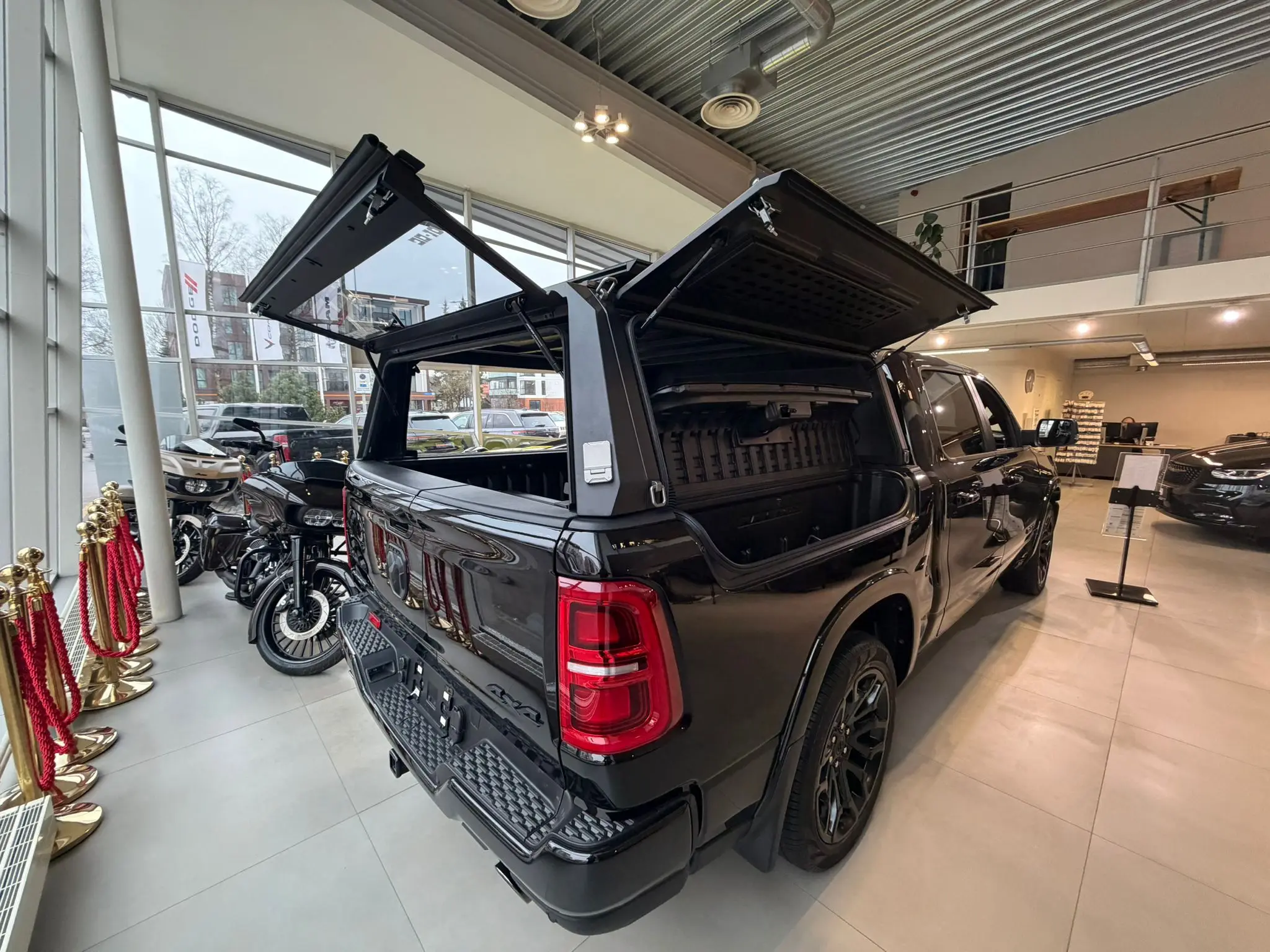 XINYI Truck Topper with LED Lighting 450LBS Load Waterproof Pickup Canopy for 2014-2025 Tacoma F150 Tundra Off-Road