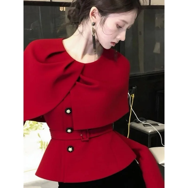 Red Cloak Jacket for Women Very Good-looking, High-end Fashionable Foreign-style Celebrity Temperament Pinched Waist Top Casual