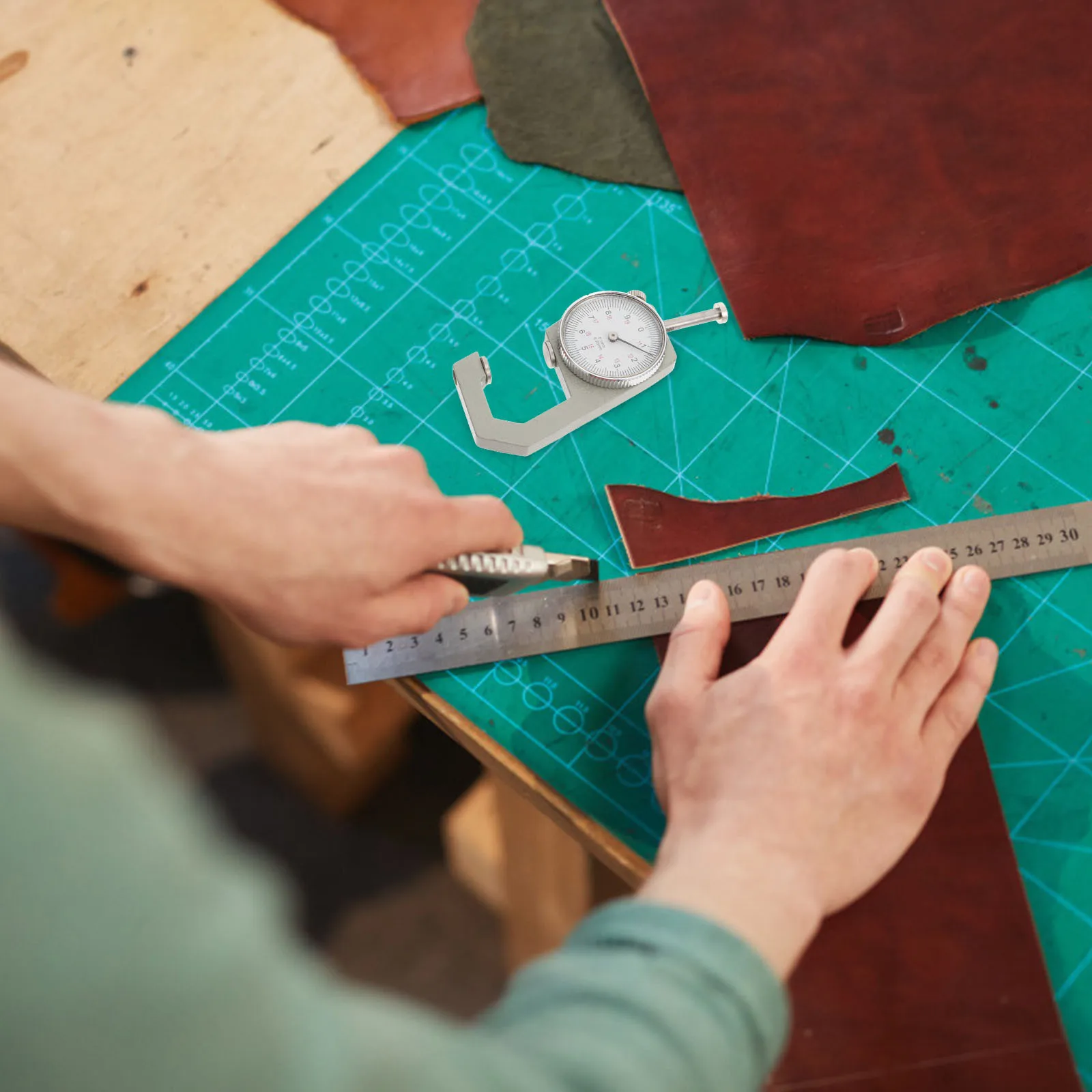 

1Pcs Thickness Gauge Dial Indicator 0-20mm Precision Measuring Tool for DIY Crafts Beads Paperboard Thickness Gauge