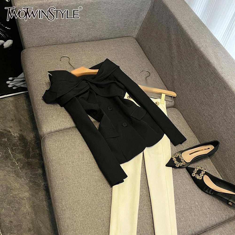 TWOTWINSTYLE Elegant Solid Party Jackets For Women Slash Neck Off The Shoulder Sleeve Sweet Folds Jacket Female New KJA533317