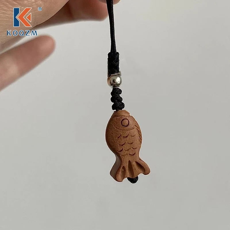 Cute Cartoon Taiyaki Keychain Kawaii Peach Wood Carving Fish Key Holder Bag Pendant Backpack Ornament For Girl Boy Gifts