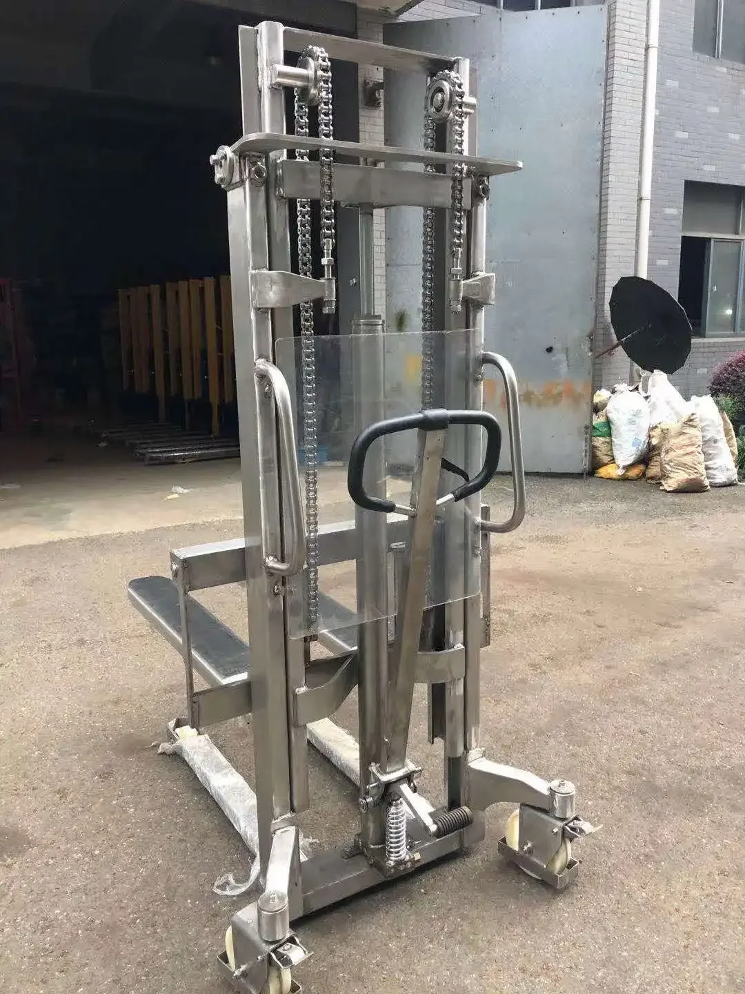 Small Manual Load Lift